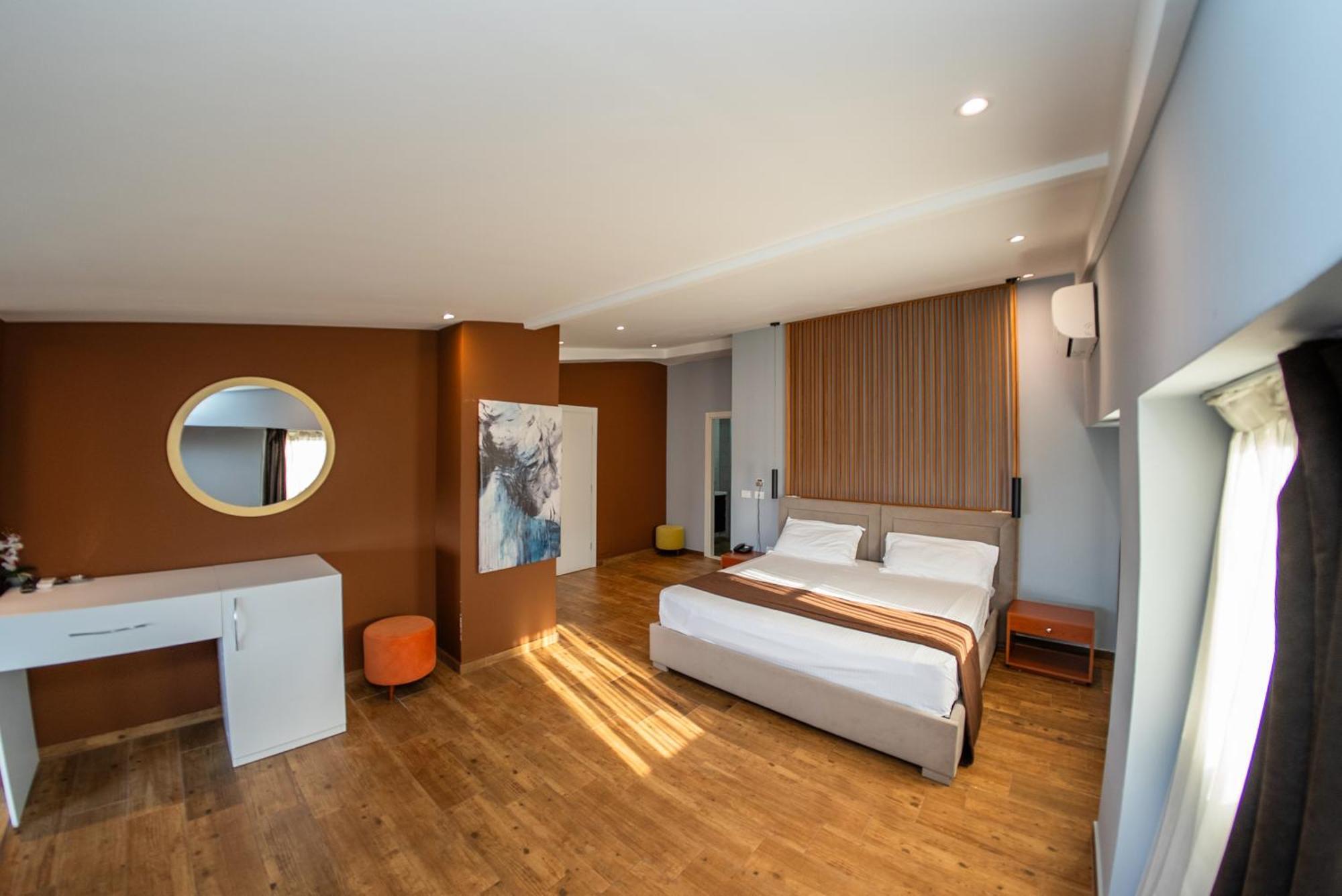 Olivar Hotel Tirana Selitë e Vogël Εξωτερικό φωτογραφία