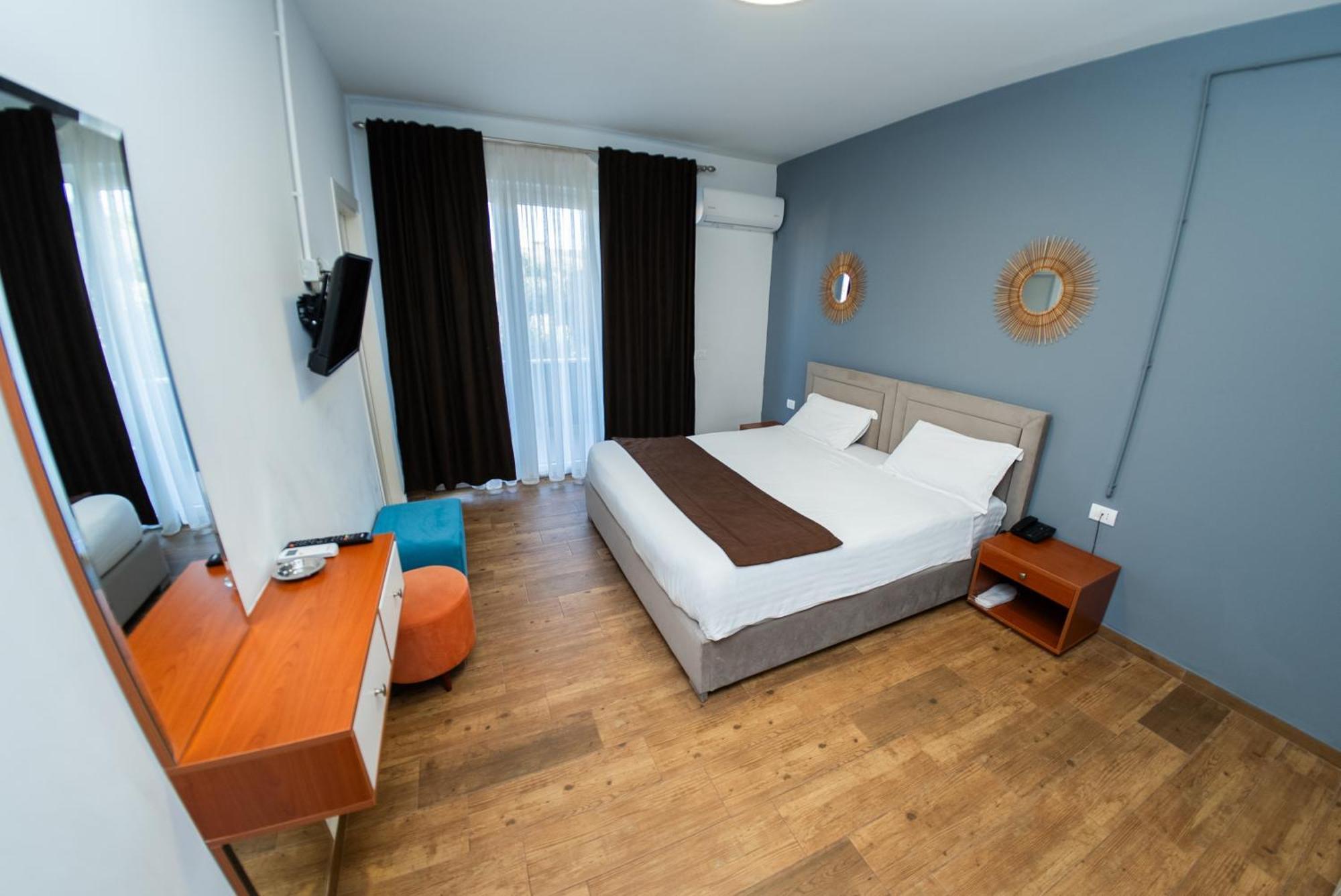 Olivar Hotel Tirana Selitë e Vogël Εξωτερικό φωτογραφία