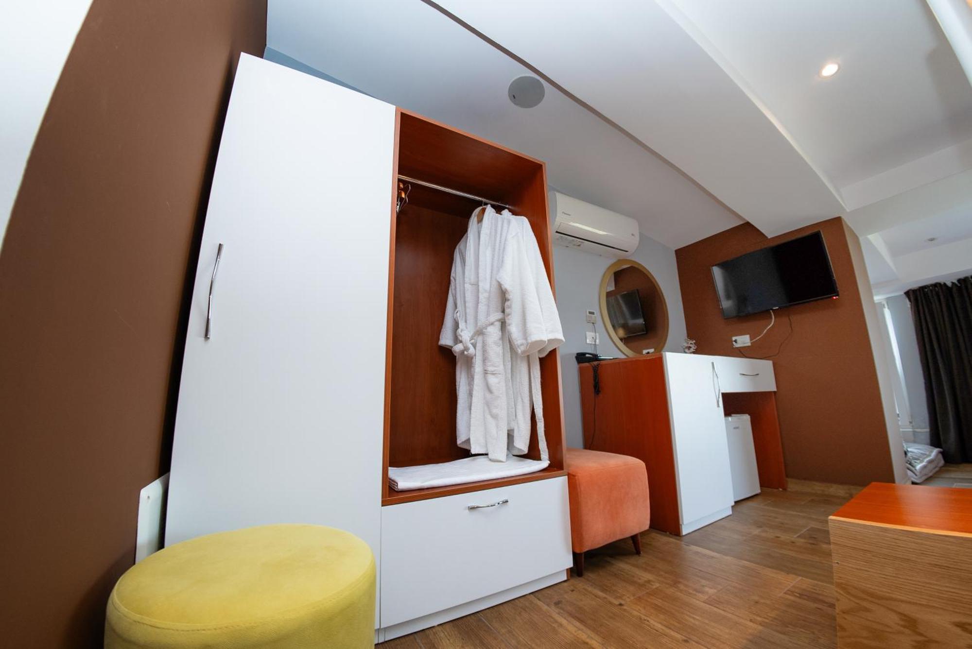 Olivar Hotel Tirana Selitë e Vogël Εξωτερικό φωτογραφία