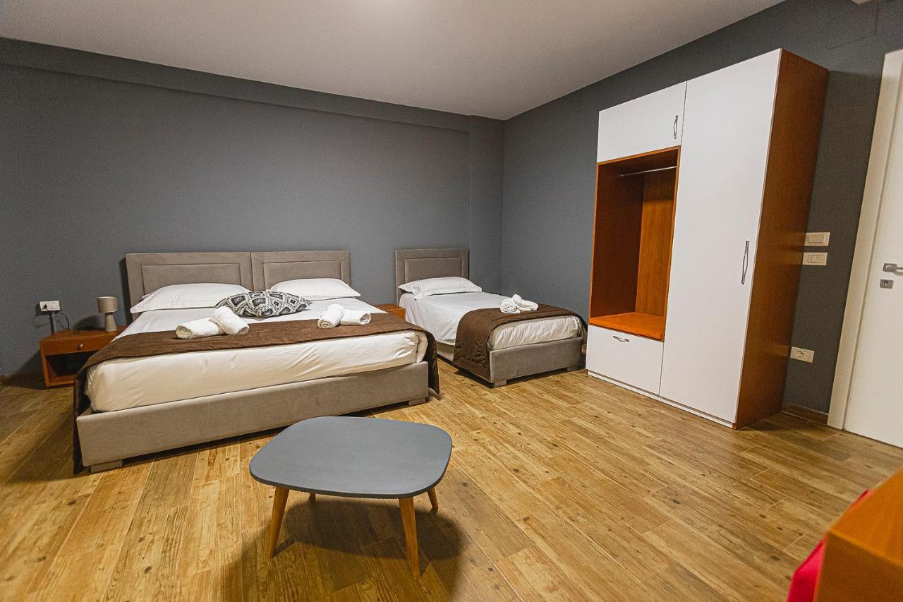 Olivar Hotel Tirana Selitë e Vogël Εξωτερικό φωτογραφία